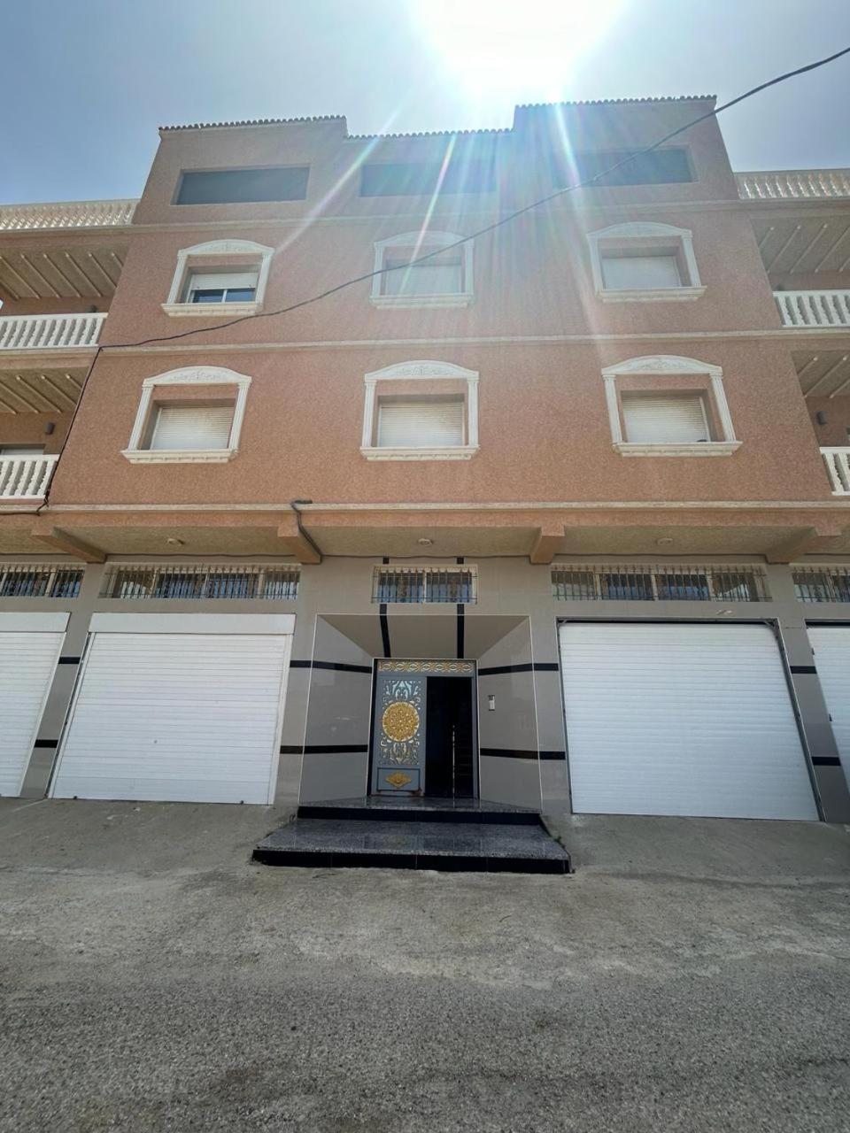 Appartement A Houma, Proche Port Tanger Med Dalia Bagian luar foto