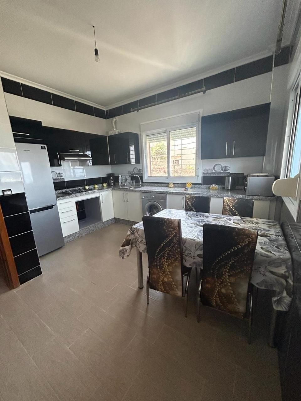 Appartement A Houma, Proche Port Tanger Med Dalia Bagian luar foto