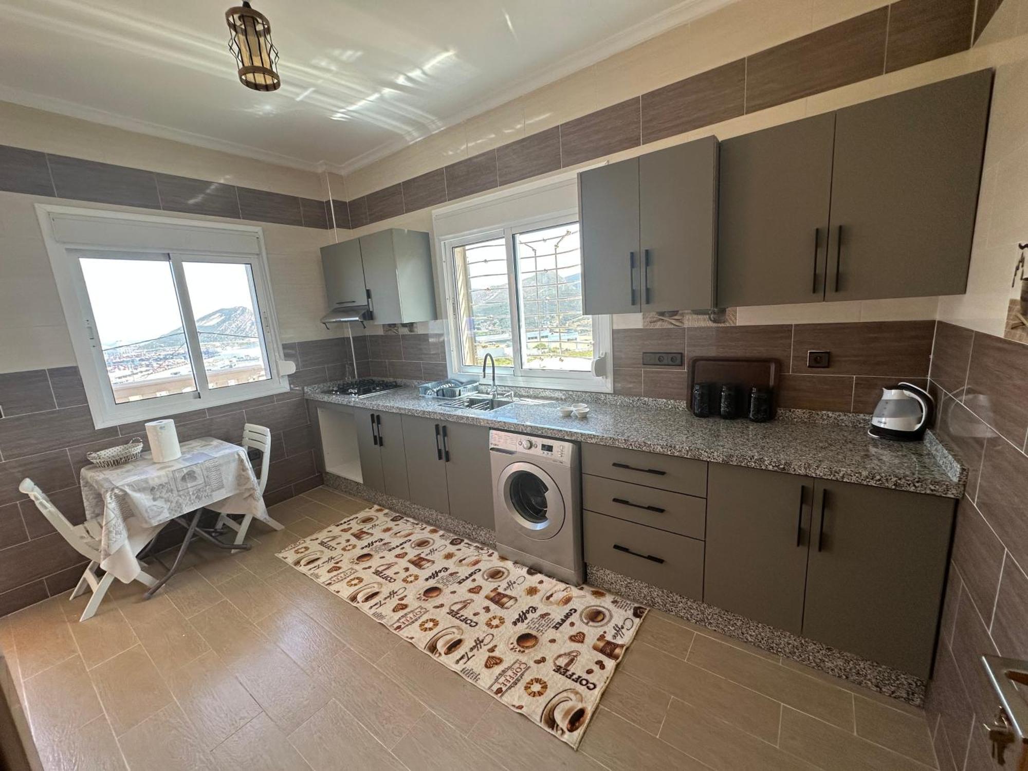 Appartement A Houma, Proche Port Tanger Med Dalia Bagian luar foto